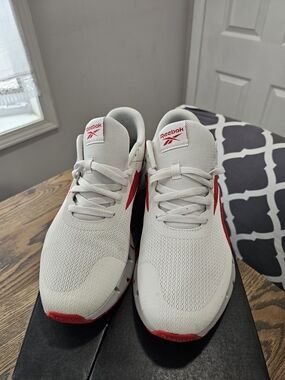 Reebok Zigs Men's Lightweight Running Sneakers